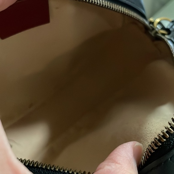 Authentic Full Set Gucci marmont mini round bag - Picture 6 of 9